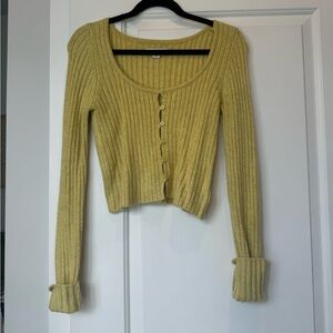 Medium Greenish / Yellow Sweater